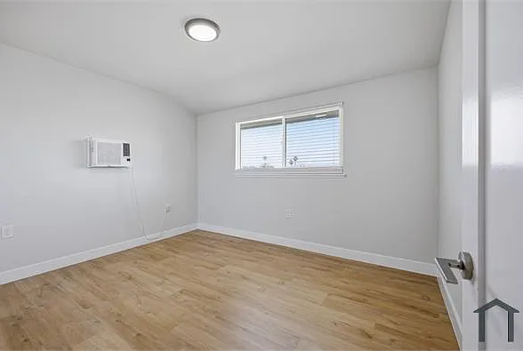 5036 Coliseum St #4 — Photo 11