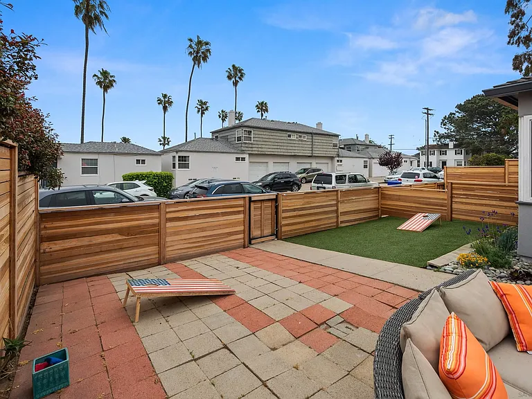 4727 Greene St — Photo 20