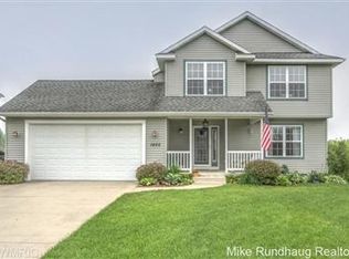 1456 Smith Farms Ct SE, Grand Rapids, MI 49508
