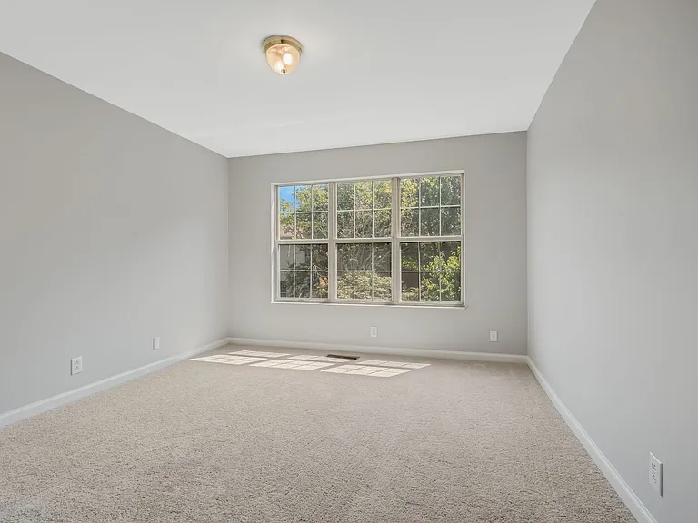 413 Madia Vale Dr — Photo 18