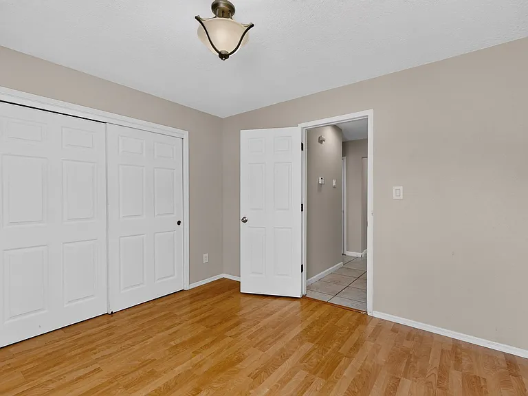 8405 Fairmont Dr NW — Photo 31