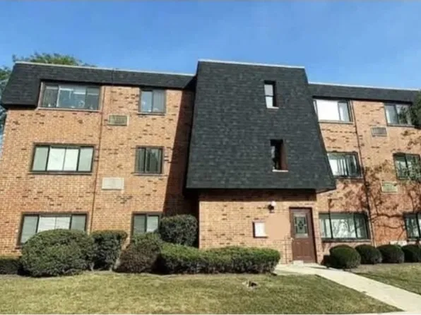 1851 S Morris Hill Dr #103, Mount Prospect, IL 60056