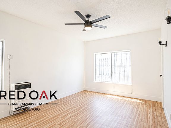2nd image of 1004 W 65th St #3
