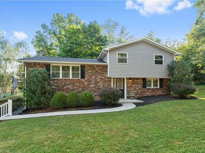 113 Willow Crossing Rd, Greensburg, PA, 15601