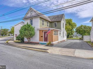 112 Delaware Ave, Harrington, DE 19952