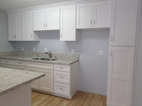 3rd image of 145 12th St APT A