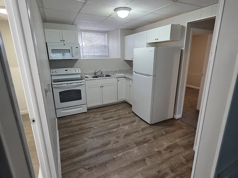 819 Douglas Turnpike — Photo 17