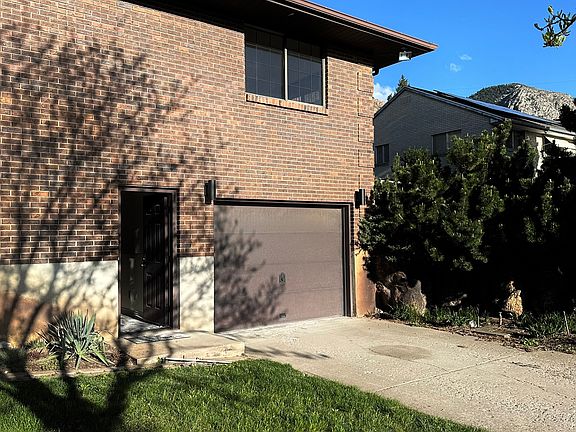 Single car garage + driveway