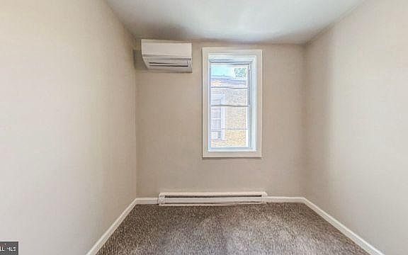 5th image of 5424 Trinity St