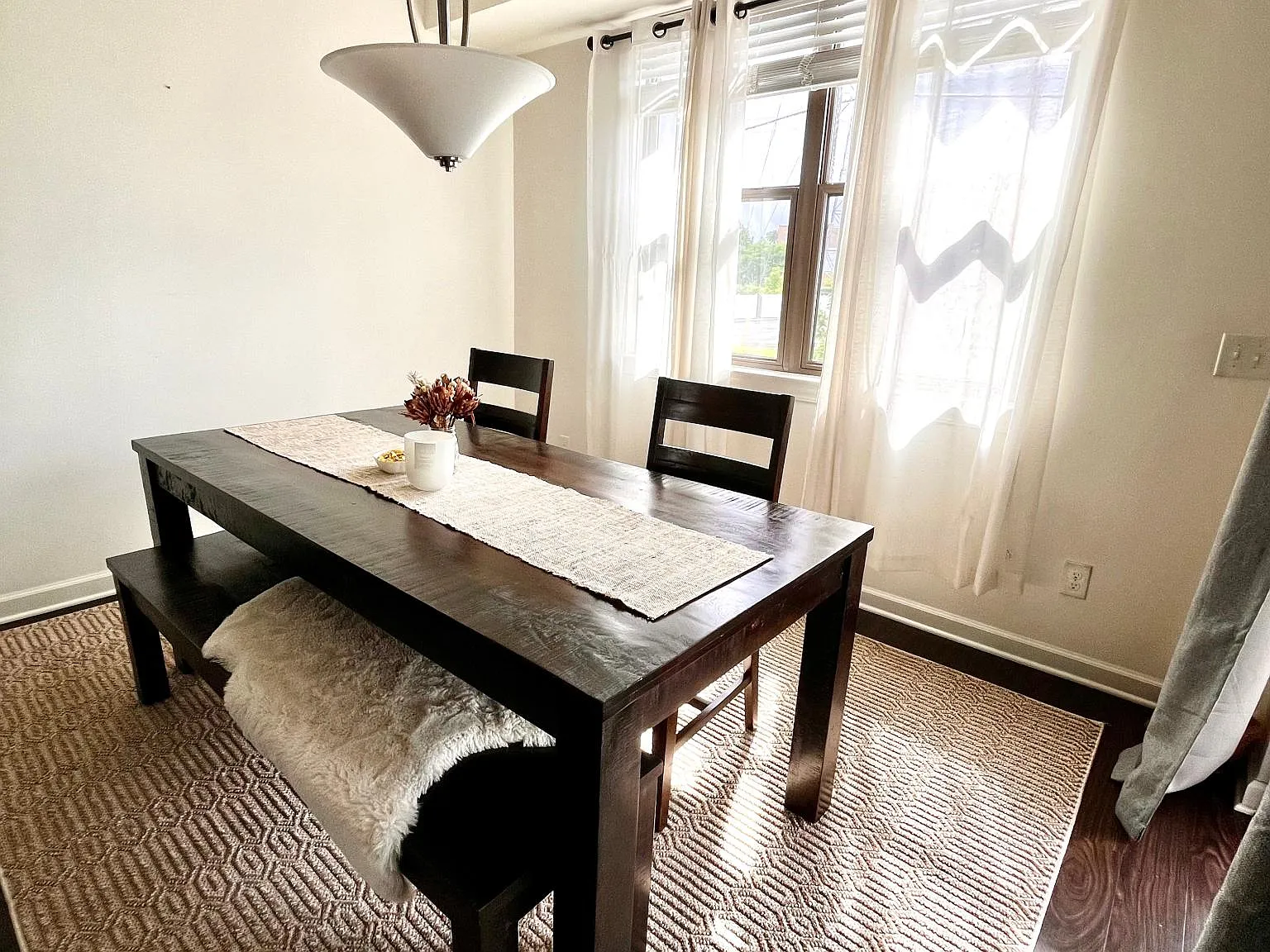 1220 Diamond Ct — Photo 3
