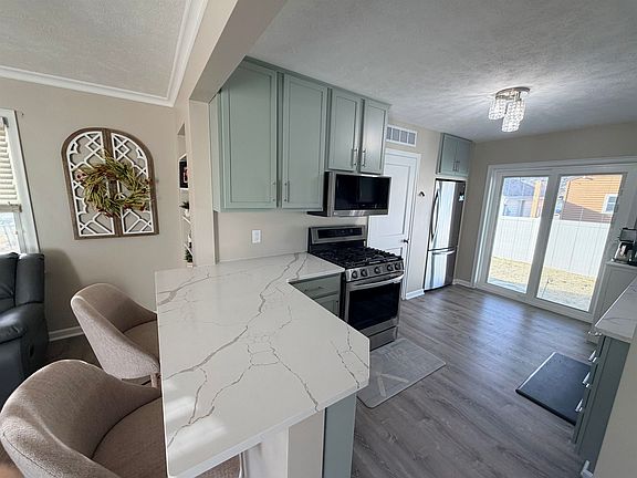 4th image of 125 Ringland Rd