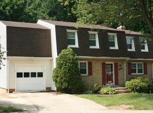 4790 Catterick Ct, Fairfax, VA 22032