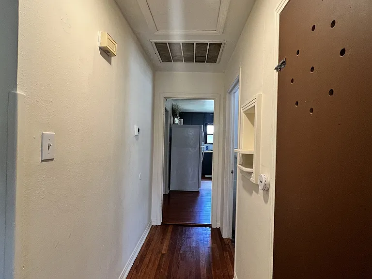 1519 S 43rd St — Photo 14