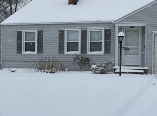 1669 Overbrook Rd, Lyndhurst, OH 44124