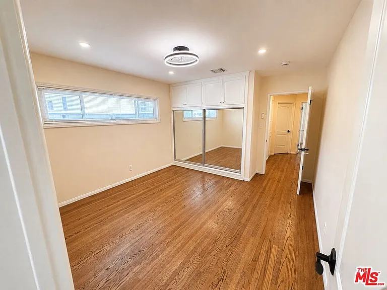 2859 N Brighton St — Photo 6