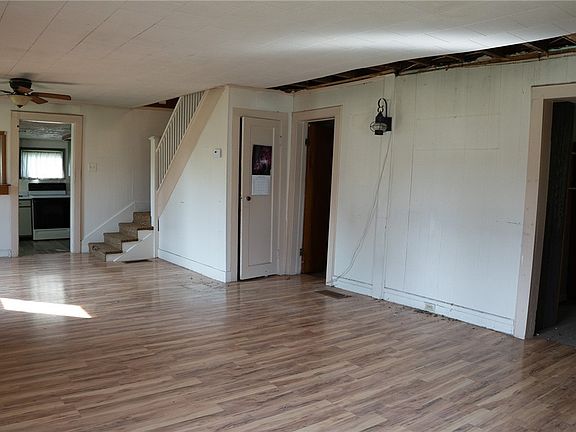 4th image of 31 Morningside Dr