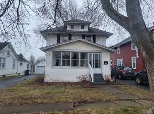 762 Walnut St, Lockport, NY 14094