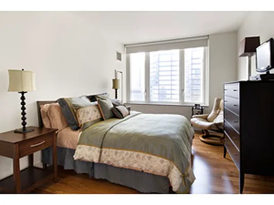 Sold by Corcoran | media 7