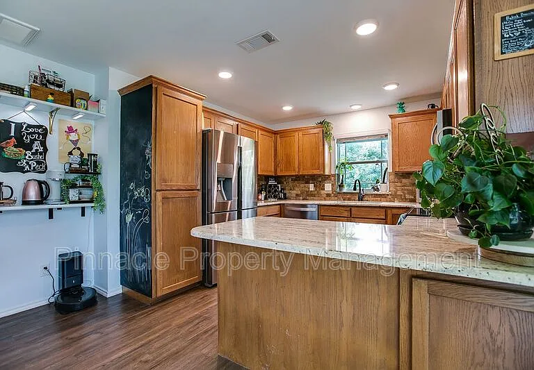 5022 Red Oak Ln — Photo 11