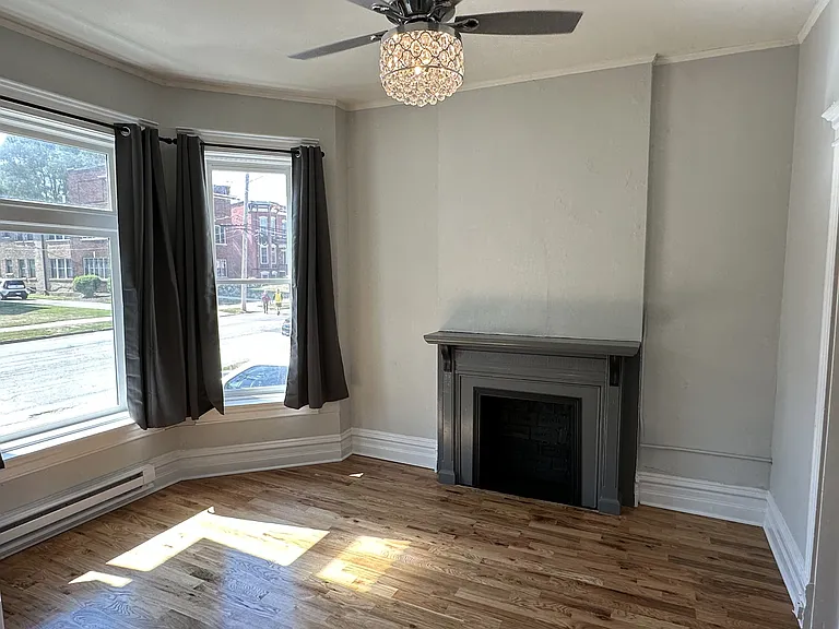 271 Douglas Ave #1 — Photo 3