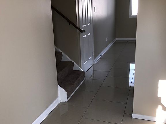 3rd image of 18736 Wentworth Ave