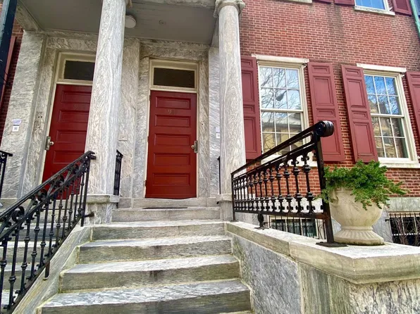 914 Spruce St APT 14, Philadelphia, PA 19107