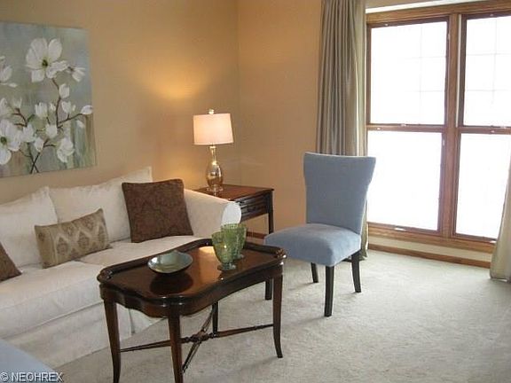 4th image of 739 Ashbrooke Way