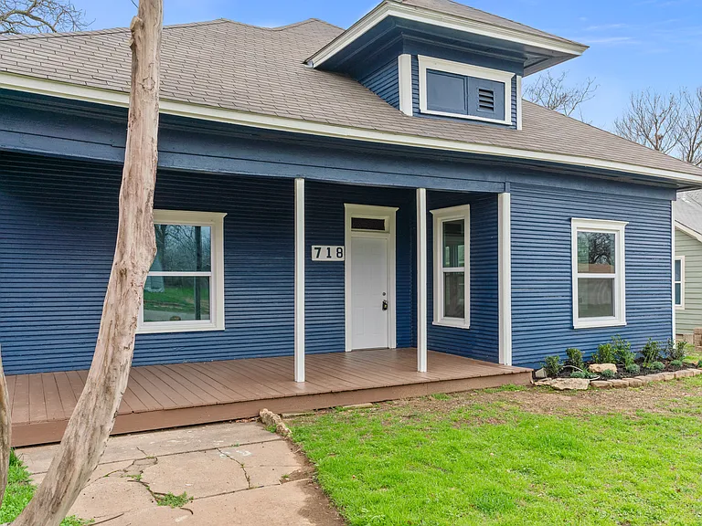 718 W Monterey St — Photo 28