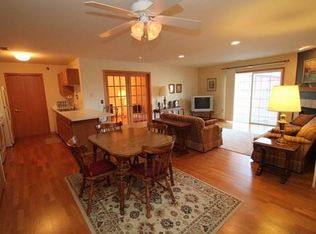 3243 S 92nd St UNIT 205, Milwaukee, WI 53227