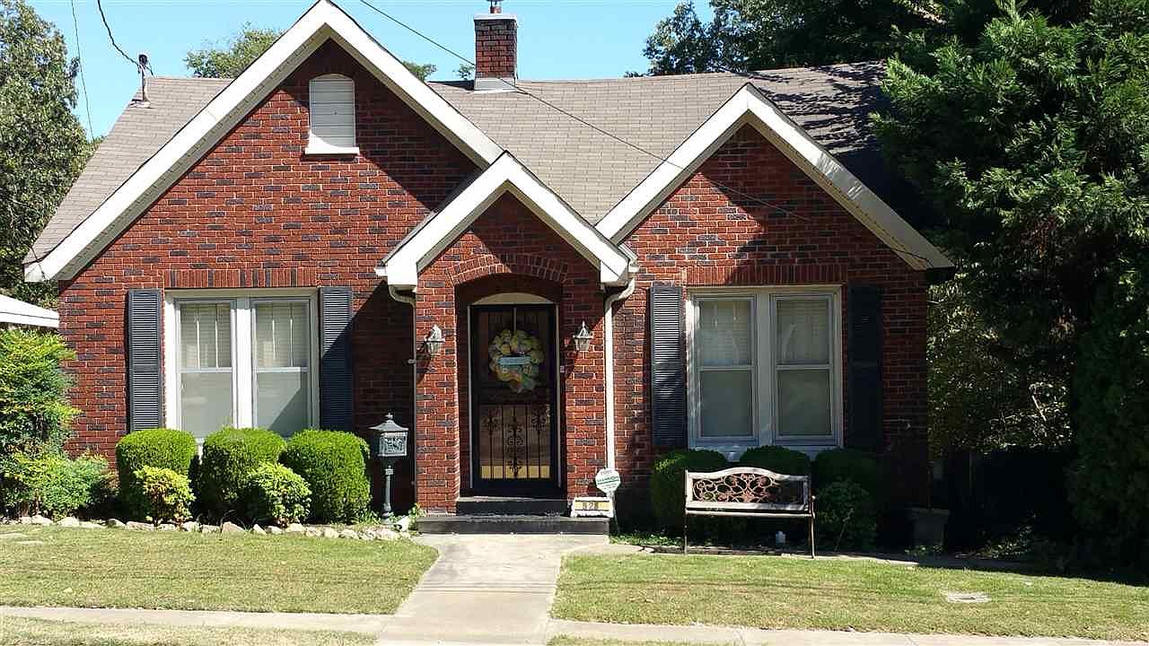 528 Troy Ave, Dyersburg, TN 38024 Zillow