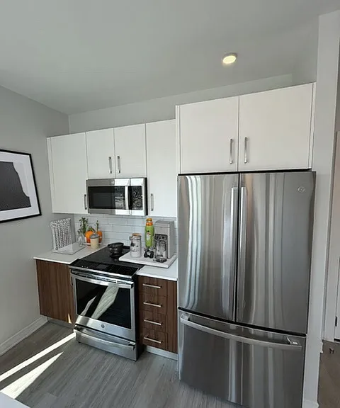 Residences at Sharon Gallery — Photo 111