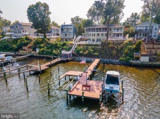 214 Park Rd, Riva, MD 21140