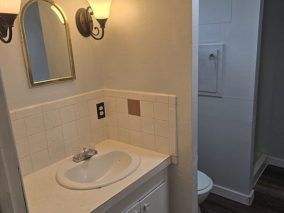 5th image of 15060 Dewey Rd #1