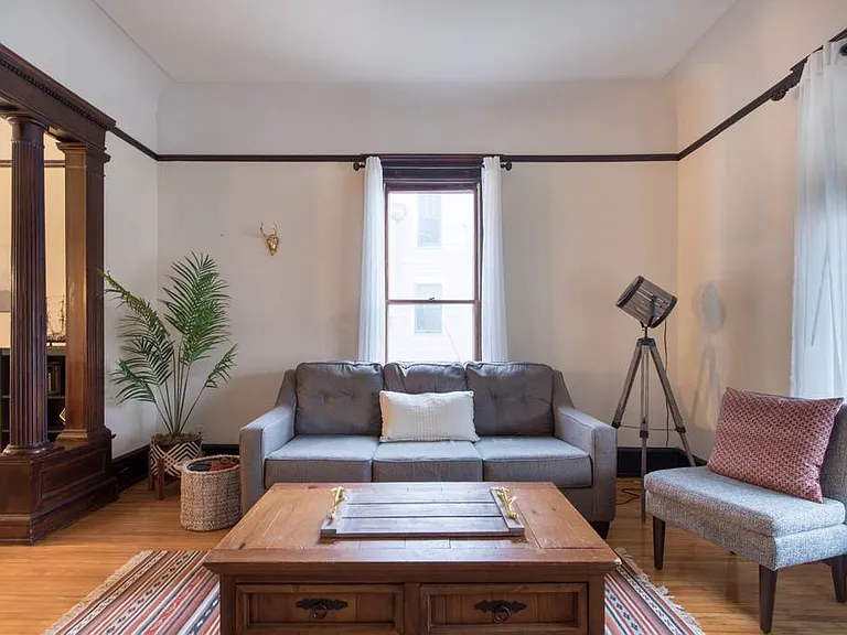 2213 Aldrich Ave S #1 — Photo 4