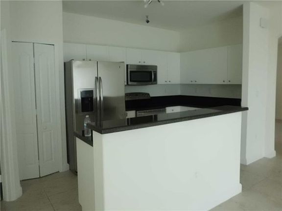 5th image of 8731 NW 109th Ct