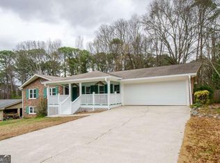 1722 Eldonlas Ct, Stone Mountain, GA 30087