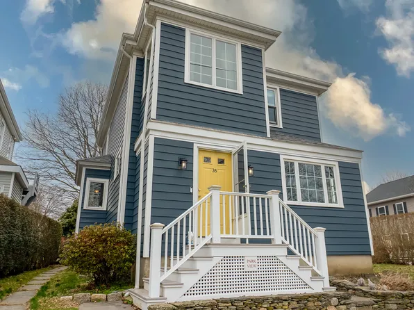 36 Vernon Ave, Newport, RI 02840