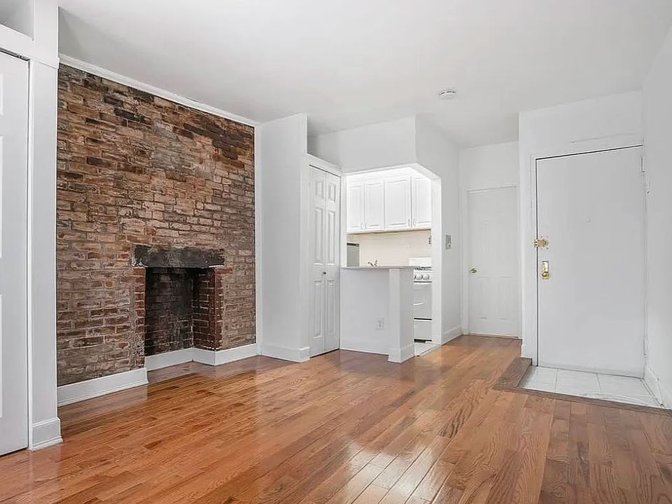 1st image of 445 W 36th St APT 6