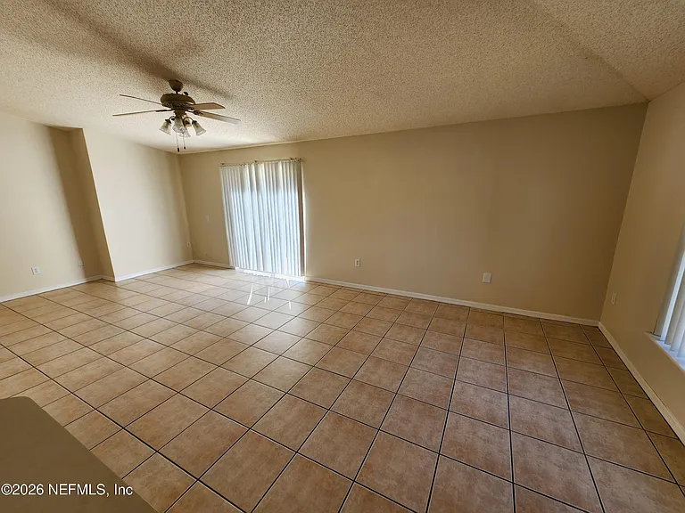 5940 Wentworth Cir S — Photo 8