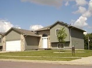 500 N Whitni Ave, Sioux Falls, SD 57107