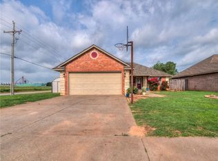 7 Westend Ct, Tuttle, OK 73089