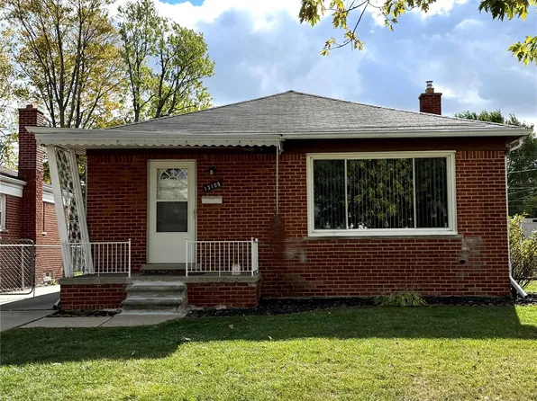 13109 Balsam St, Southgate, MI 48195