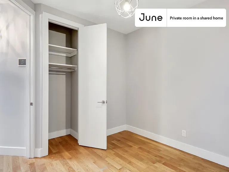 1226 Bedford Ave #D — Photo 2
