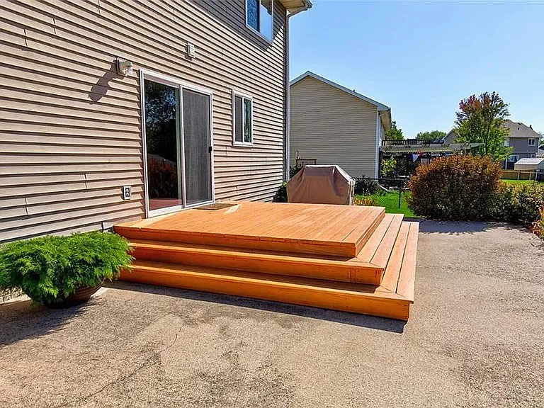 3910 SW Bluegrass Dr — Photo 5