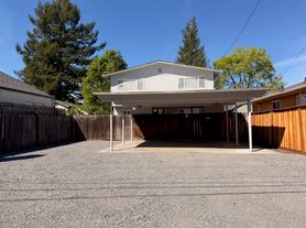 651 Maple Ave, Santa Rosa, CA