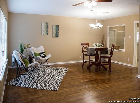 2nd image of 127 Timberlane Dr