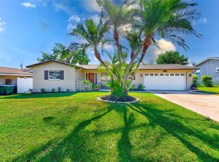 3488 Shady Bluffs Dr, Largo, FL 33770