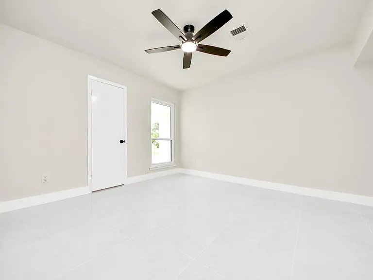 7403 Shady Arbor Ln — Photo 31