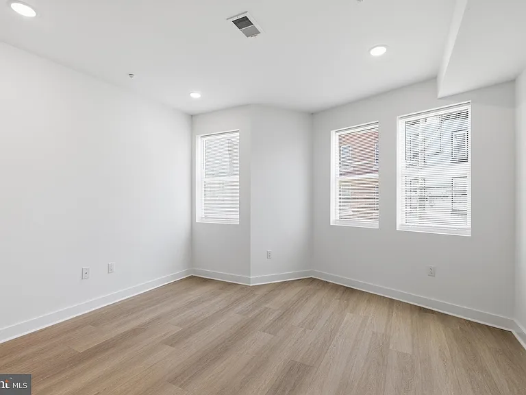 2123 N 9th St #2 — Photo 12