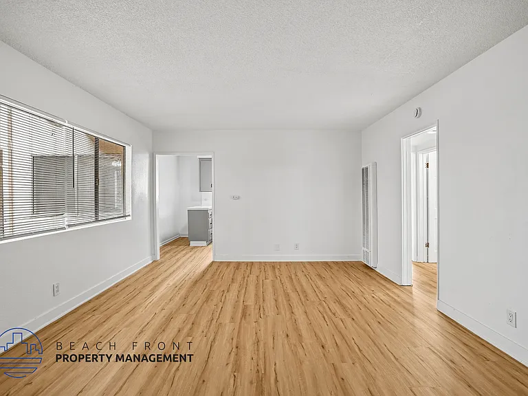 914 Alma St. — Photo 10